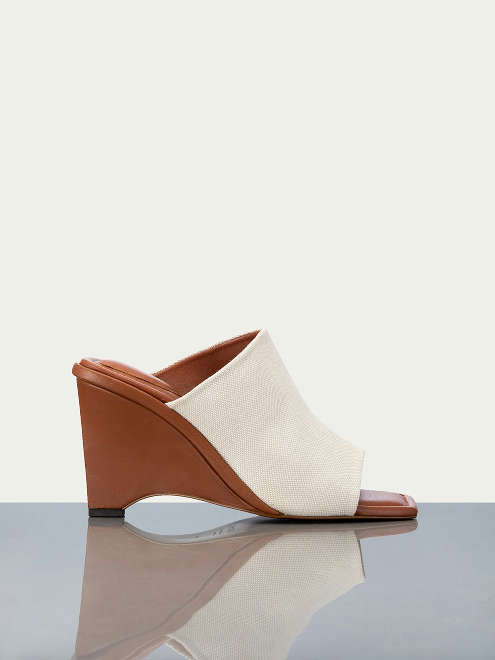 shoe side view